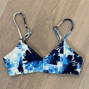 RVCA small bikini top
